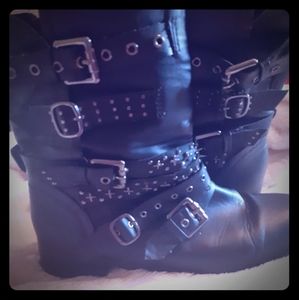 Torrid boots